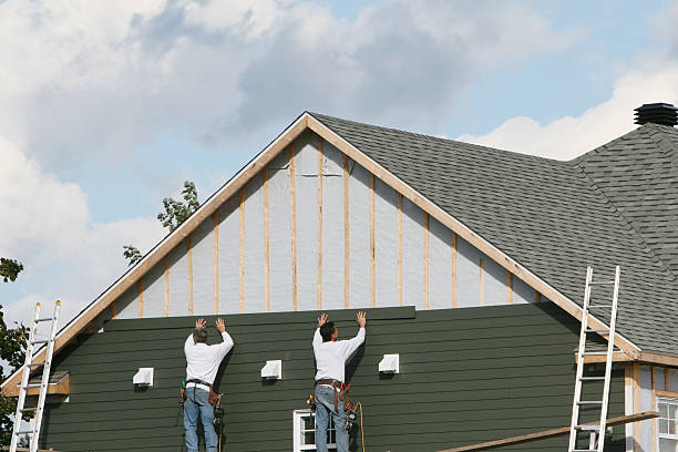 Professional Emergency Siding Repair technician working in Cranbury, NJ